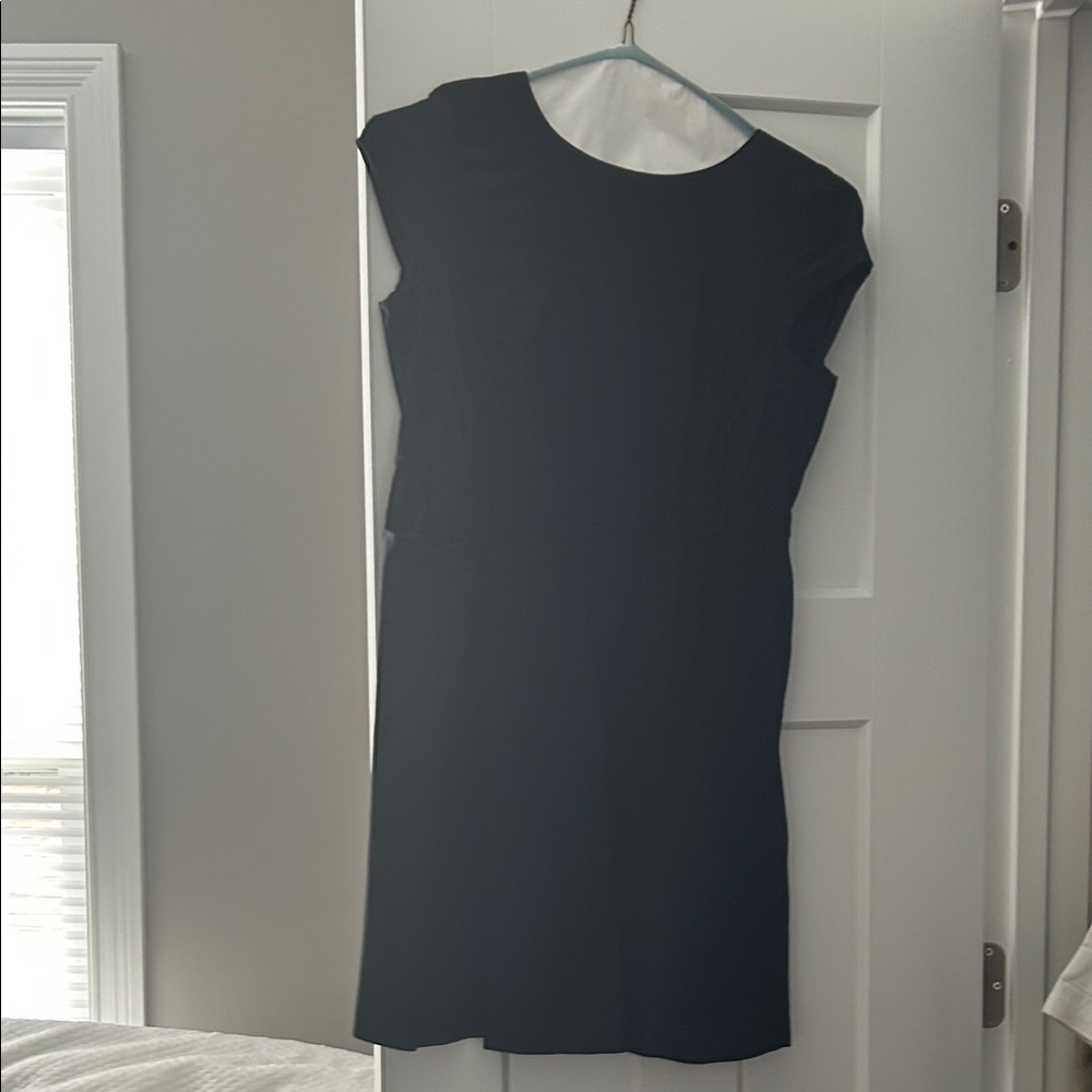 Elegant Black Sleeveless Dress